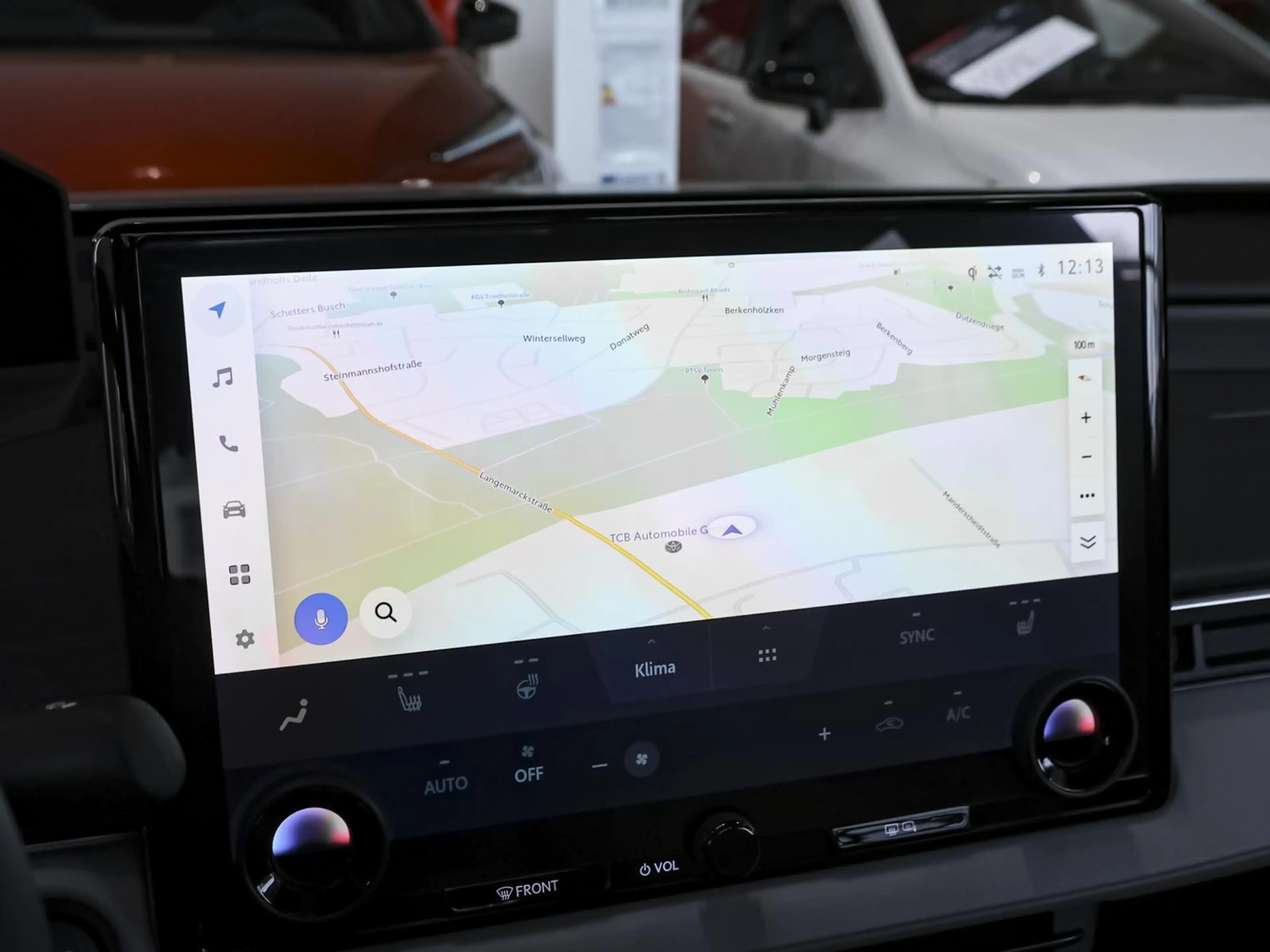 Toyota C-HR + BEV 4x4 Lounge Sky & Sound Paket — photo 15