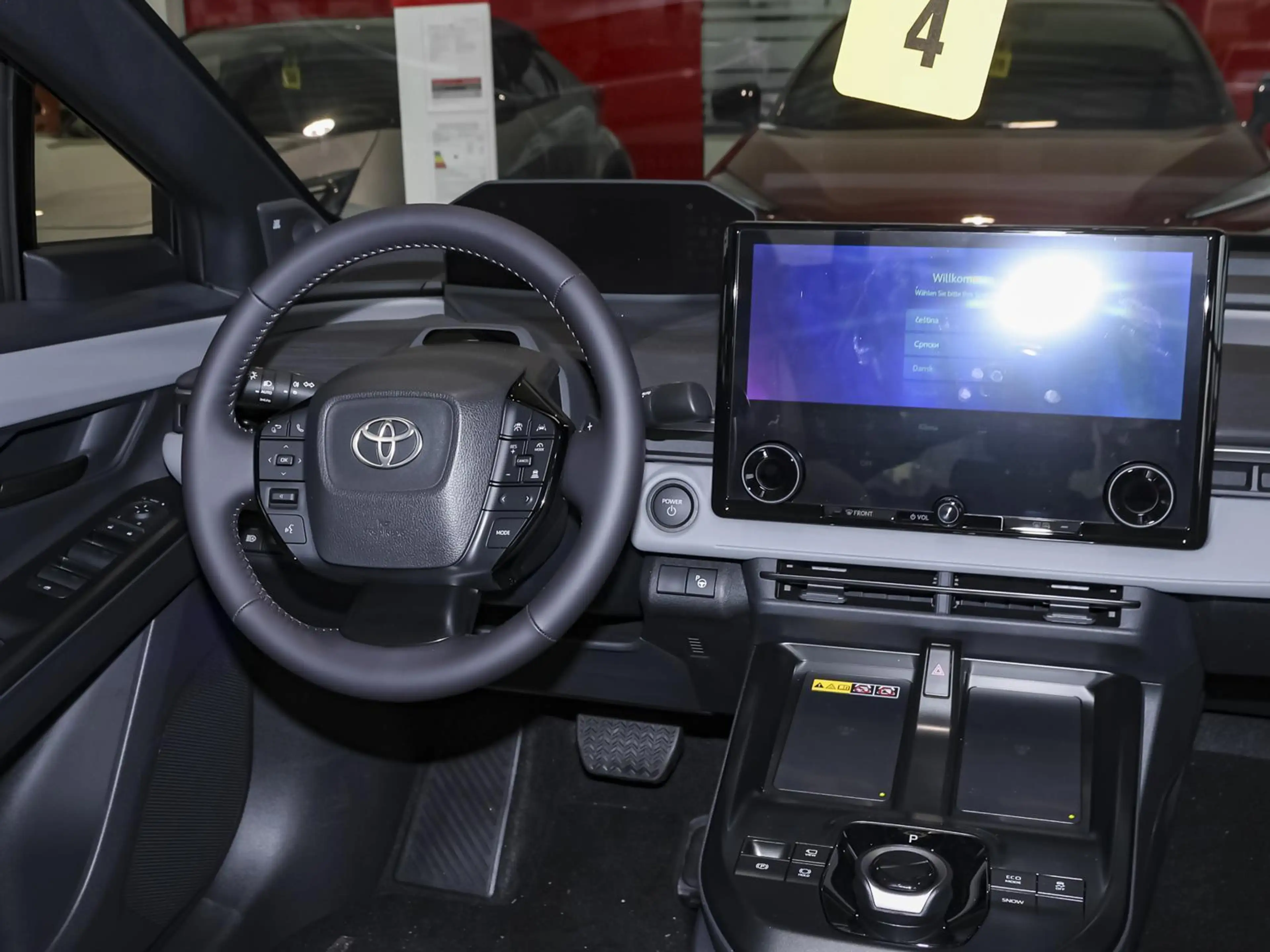 Toyota C-HR + BEV 4x4 Lounge Sky & Sound Paket — photo 9