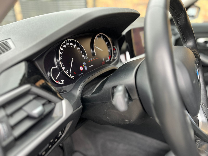 BMW 318 dA Tour LED Navi Shz PDC LM Business — photo 18