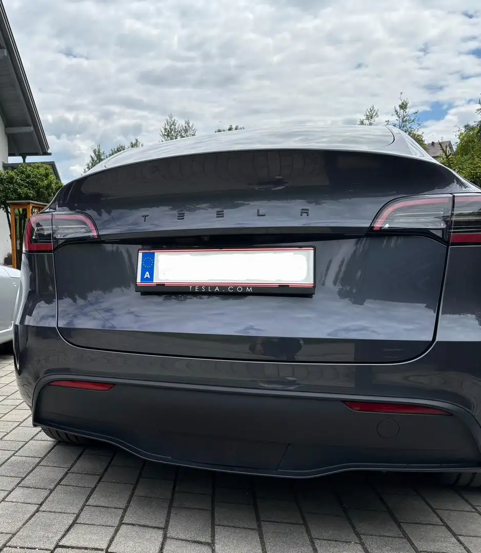 Tesla Model Y Model Y RWD + AHK, Midnihgt Silber Metallic, 20 Zoll Induction-Felgen - 2