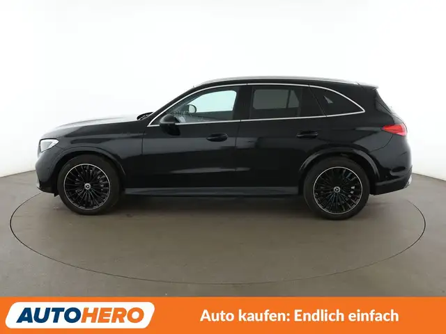 Mercedes-Benz GLC view 3