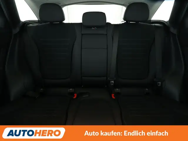 Mercedes-Benz GLC view 15