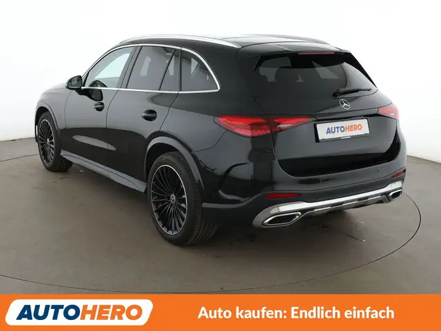 Mercedes-Benz GLC view 4