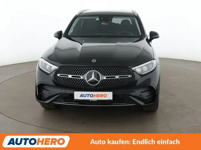 Mercedes-Benz GLC view 9