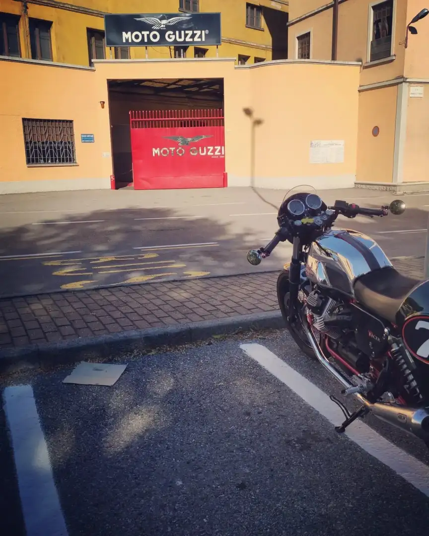 Moto Guzzi V 7 Racer Красный - 1