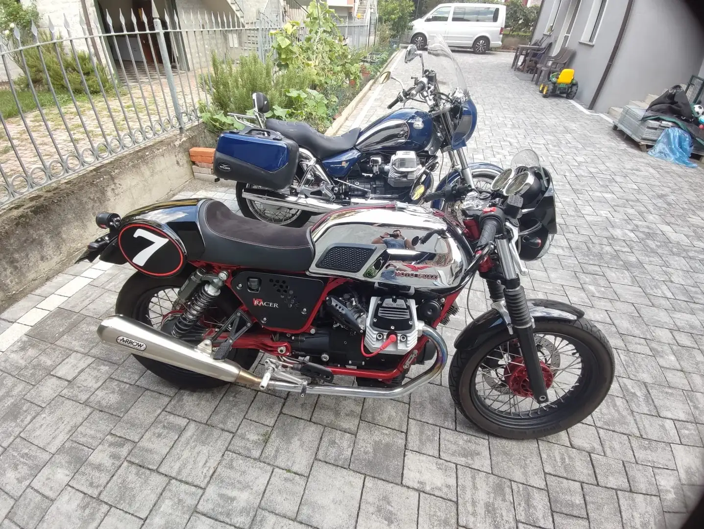 Moto Guzzi V 7 Racer Красный - 2