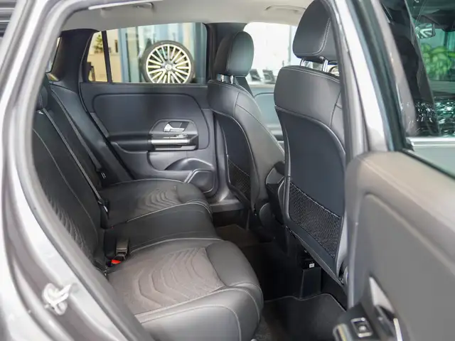 Mercedes-Benz Gla view 14