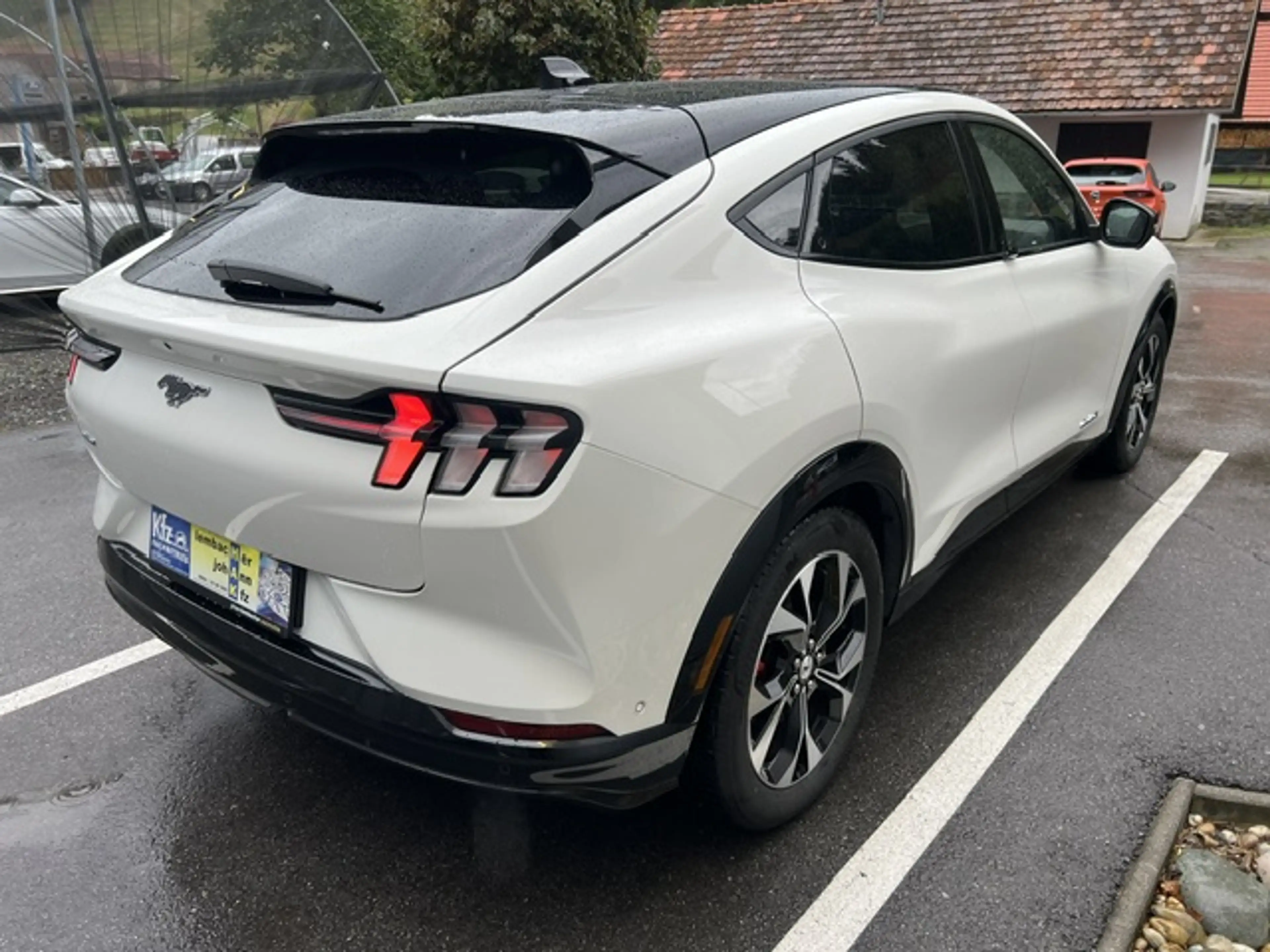 Ford Mustang Mach-E EXTENDED RANGE AWD — photo 4