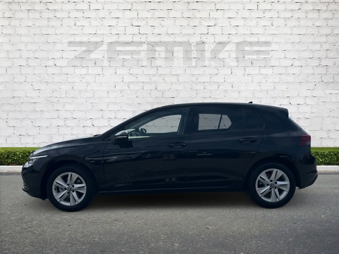 Volkswagen Golf VIII 1.5 eTSI DSG Life Navi Digitales Cockpit LED Noir - 2