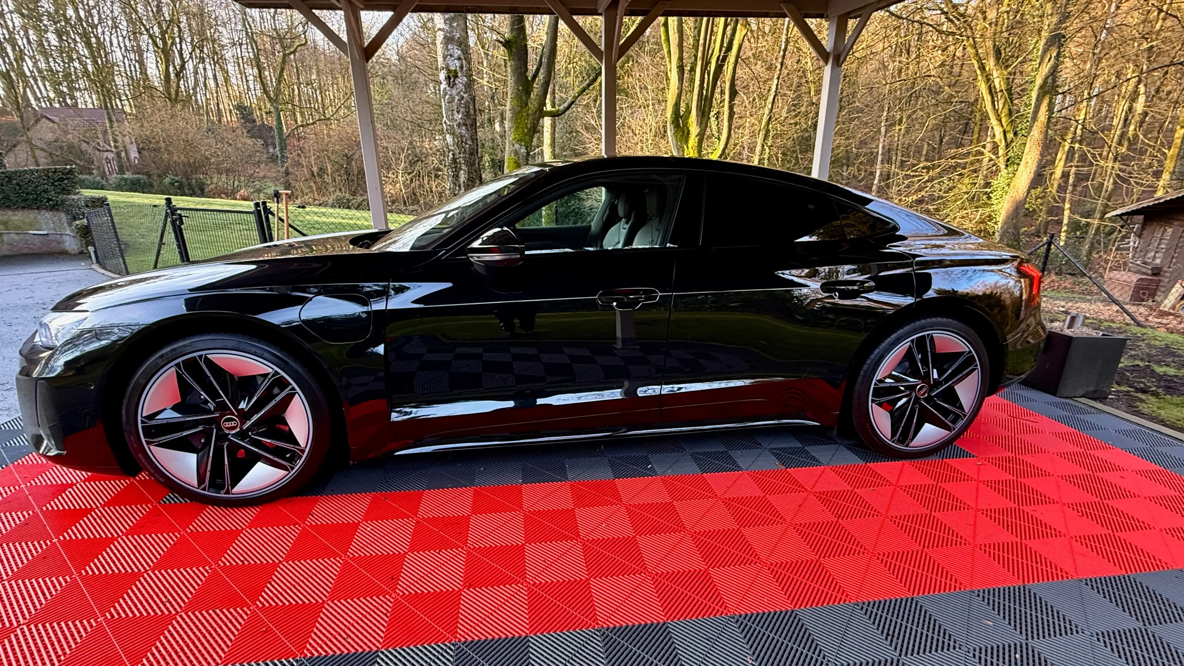Audi e-tron GT MEGA FULL /Garantie 1 An / 1 pro Belge/ Histrique — photo 5