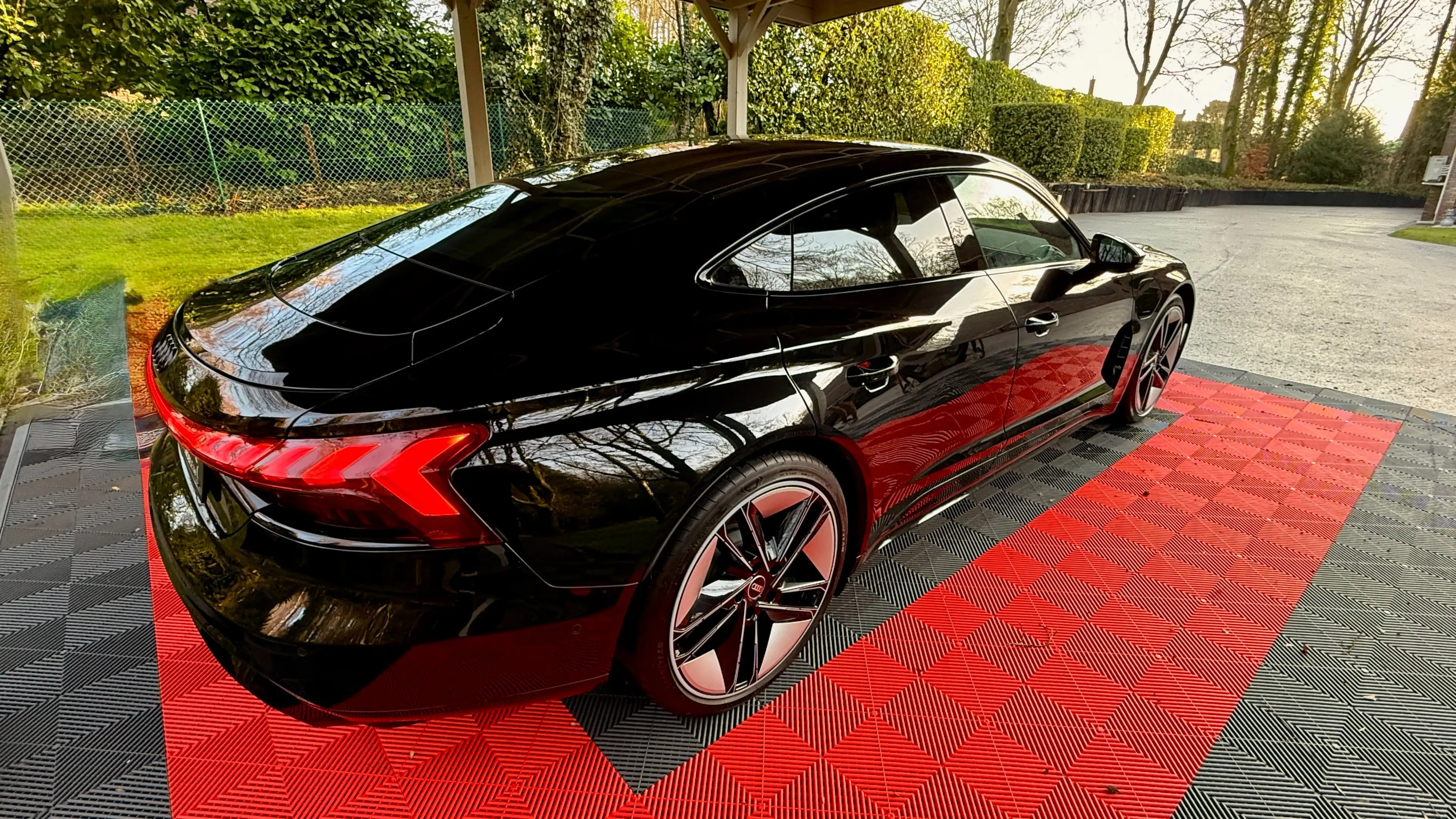 Audi e-tron GT MEGA FULL /Garantie 1 An / 1 pro Belge/ Histrique — photo 9