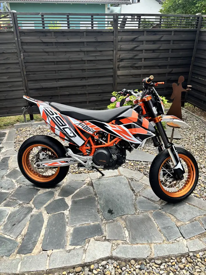 KTM 690 SMC R