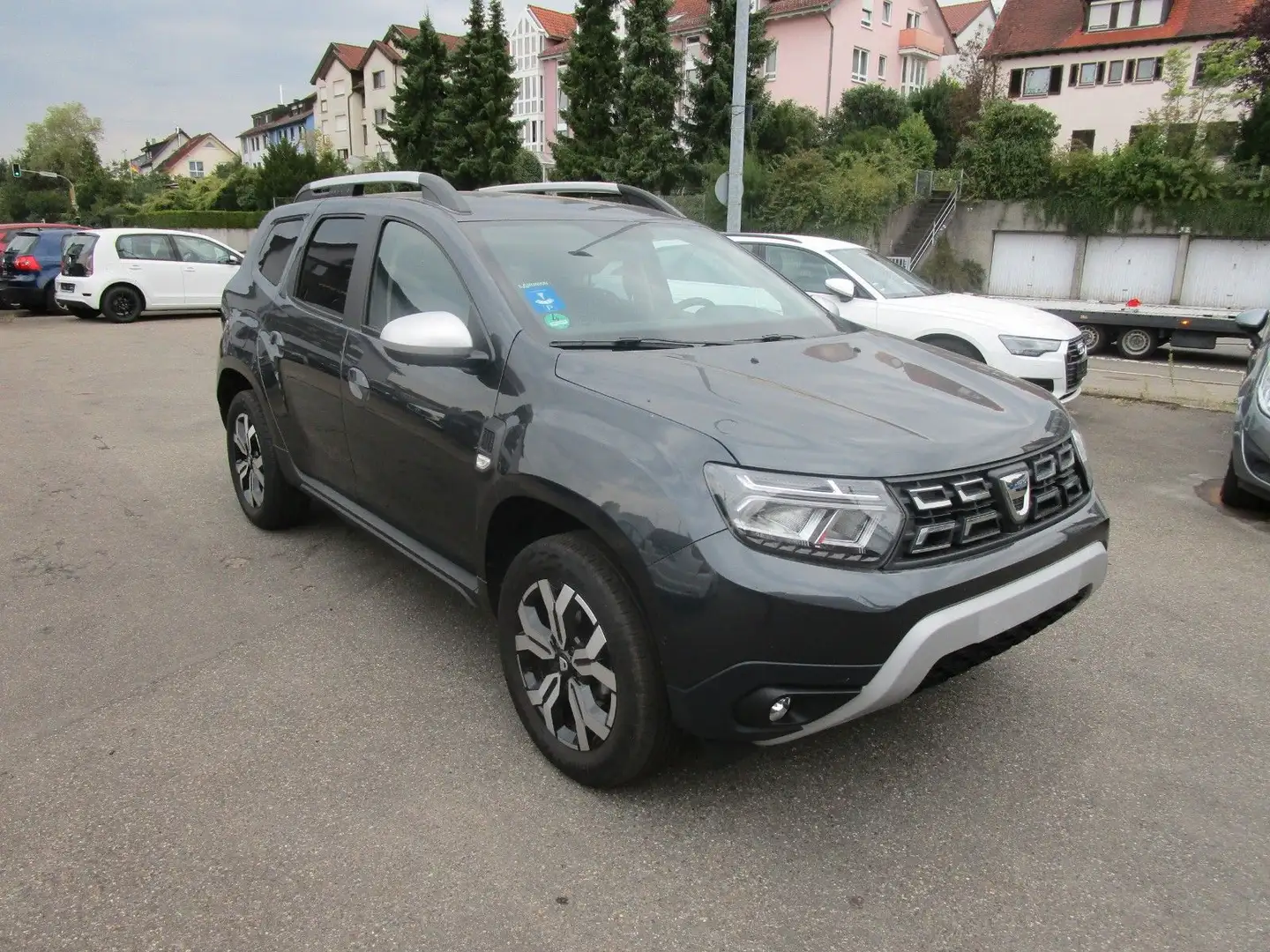 Dacia Duster II 1.3 Prestige Aut. *LED*NAVI*KAMERA* Grau - 2