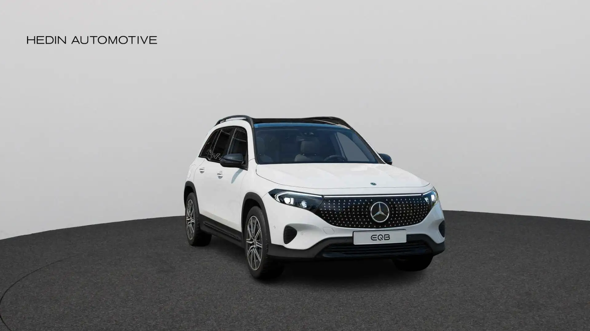 Mercedes-Benz EQB 300 4MATIC AMG Line | Panoramisch Dak | Nightpack | Ve Blanc - 1