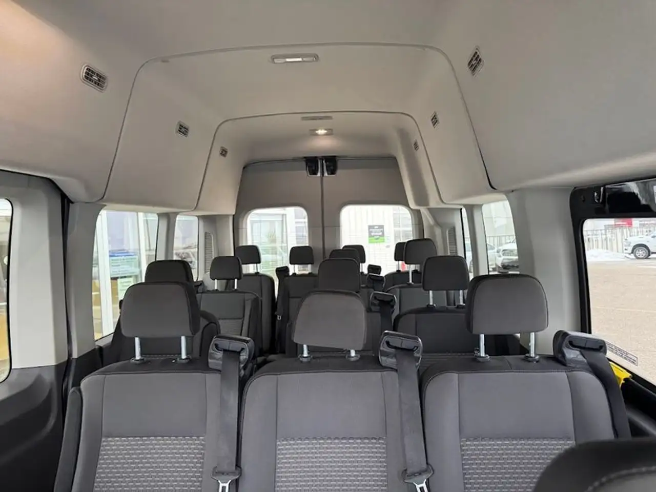 Ford Transit Passenger Wagon снимка Ford Transit Passenger Wagon