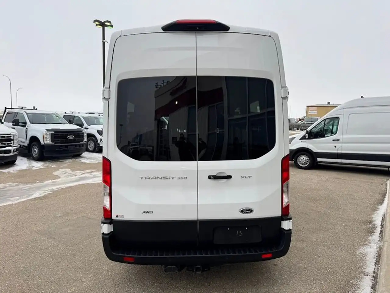 Ford Transit Passenger Wagon снимка Ford Transit Passenger Wagon