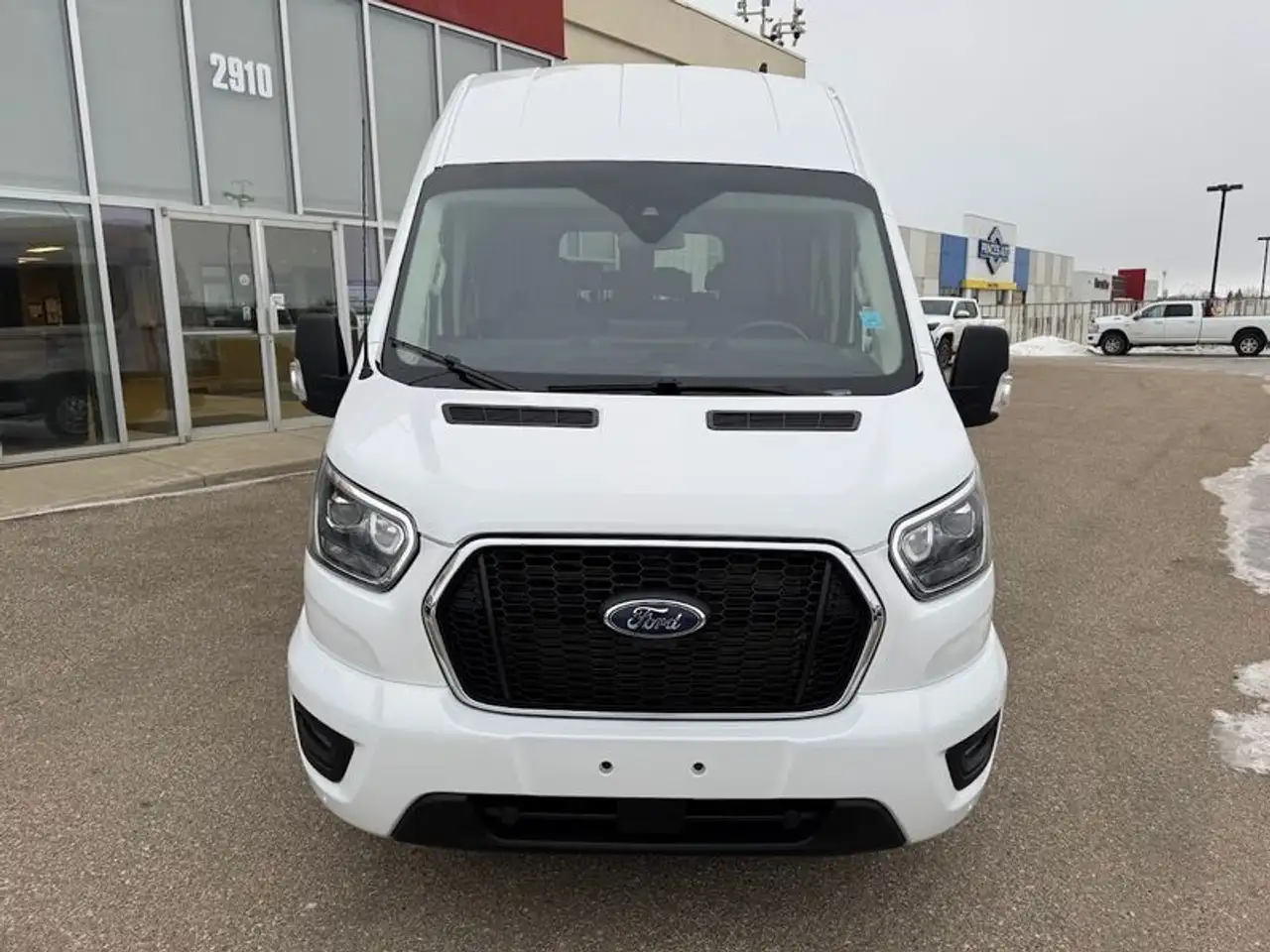Ford Transit Passenger Wagon снимка Ford Transit Passenger Wagon