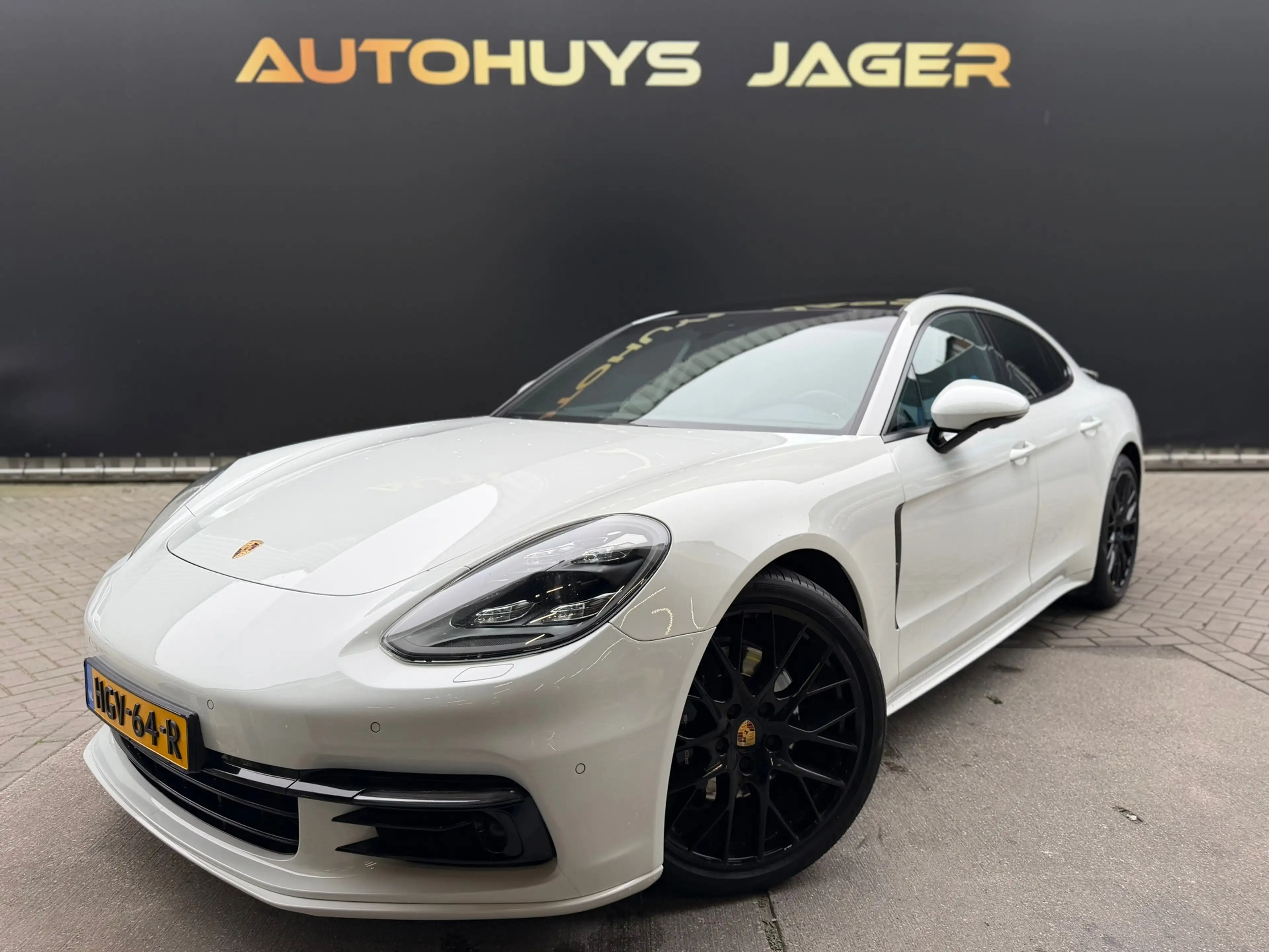Porsche Panamera 3.0 Panorama Softclosed Memory Bose 360 Luchtverin