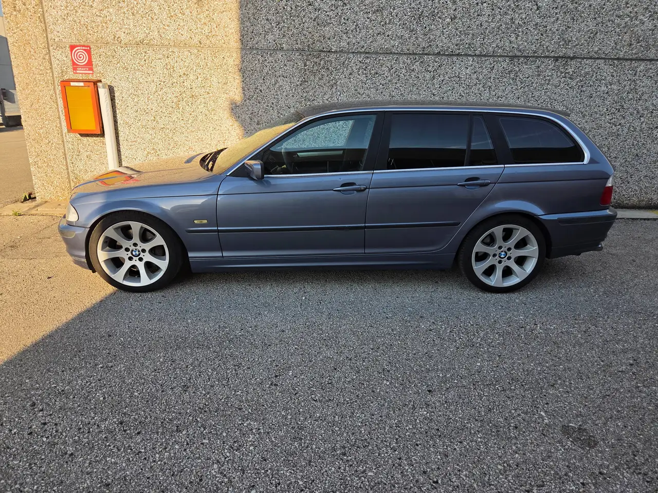 BMW 330 Serie 3 E46 Touring 330i Touring, foto 1