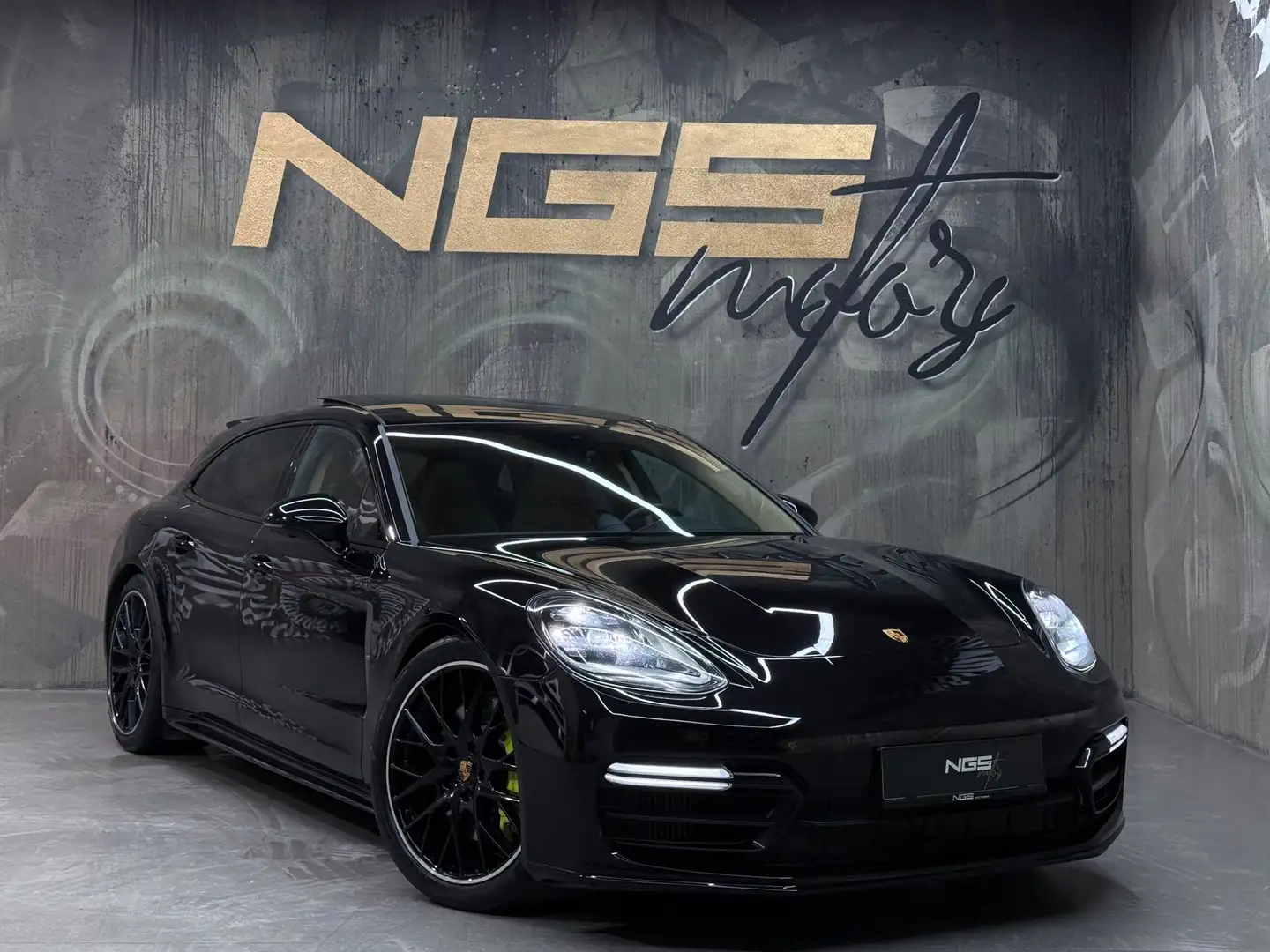 Porsche Panamera 4 E-Hybrid PHEV G2 Sport Turismo Platinum Edition Schwarz - 1
