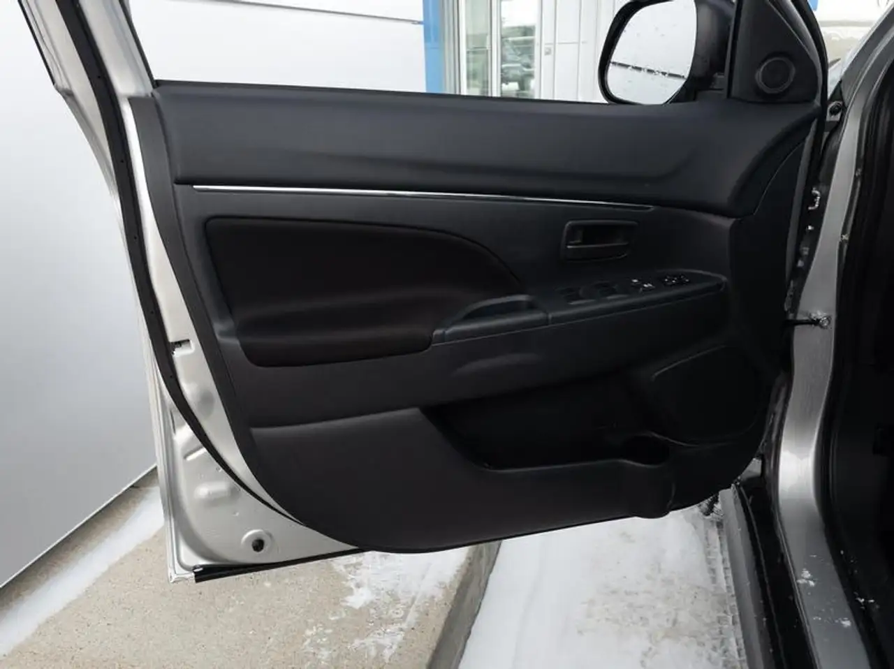 Mitsubishi RVR снимка Mitsubishi RVR