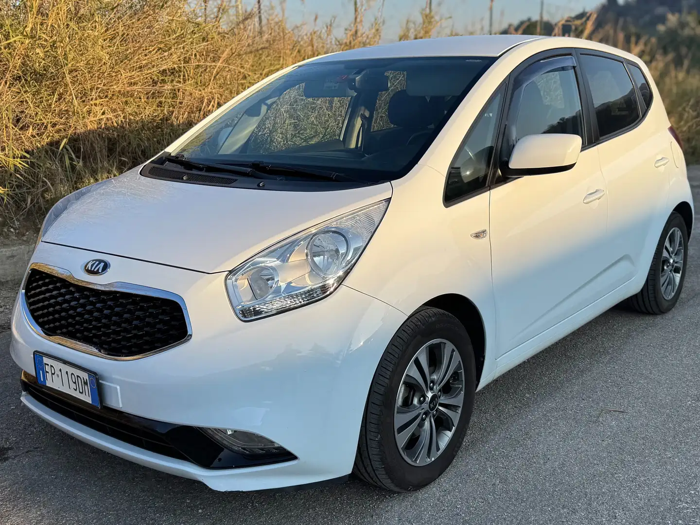 Kia Venga Venga 1.4 Cool Navi eco Gpl E6 Bianco - 1