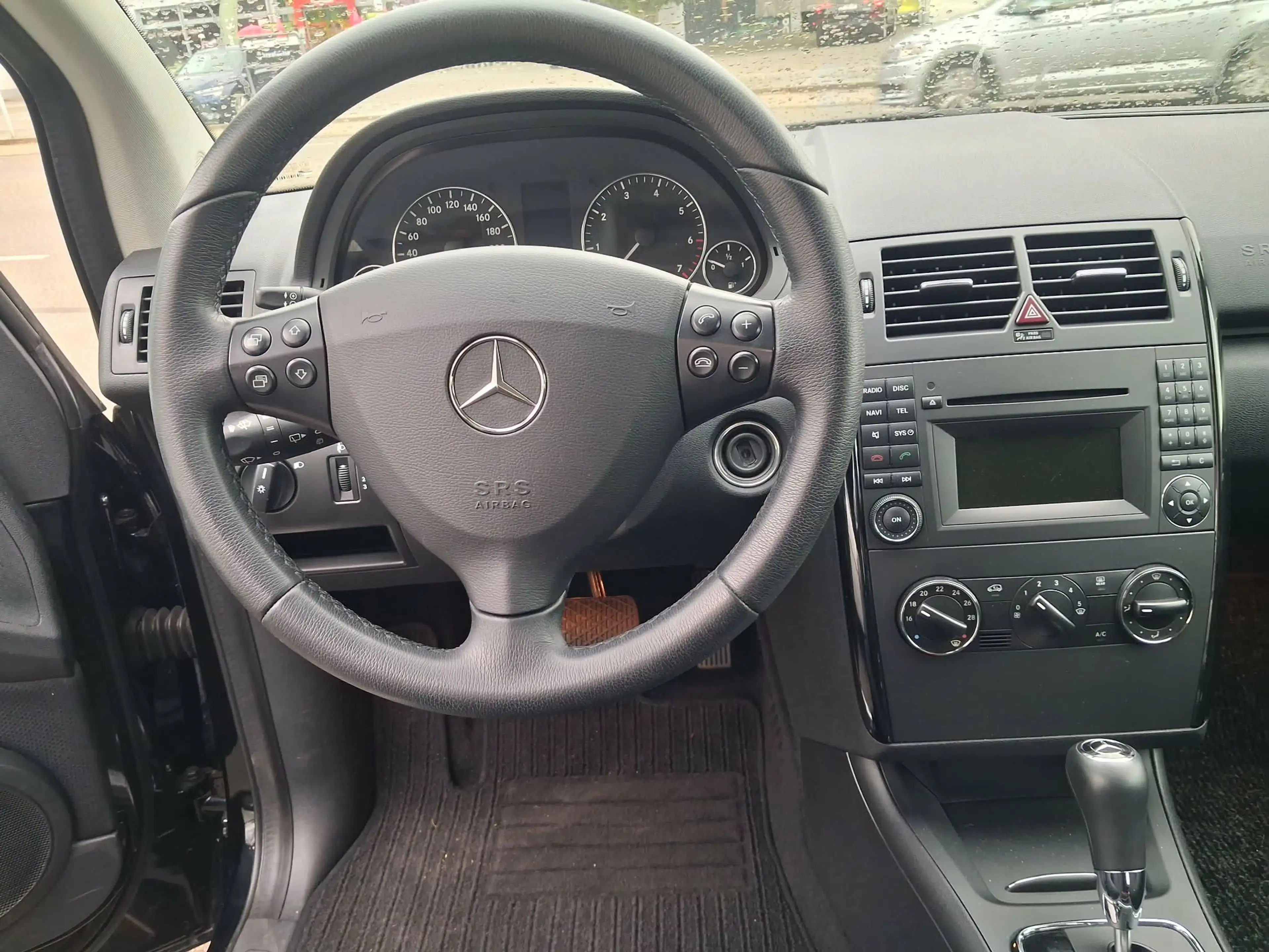 Mercedes-Benz A 180 A 180 5-türig (169.031) — photo 9