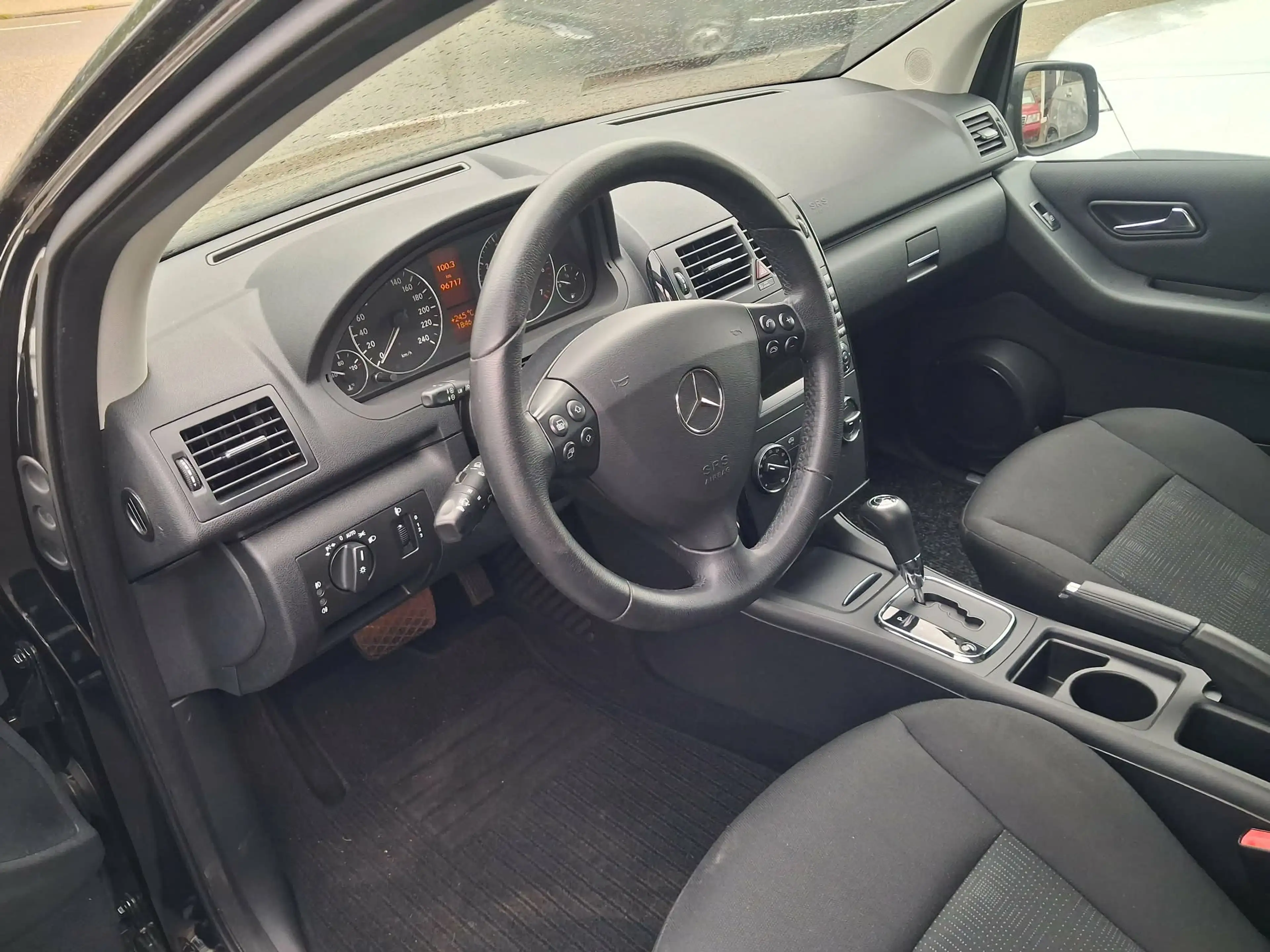 Mercedes-Benz A 180 A 180 5-türig (169.031) — photo 6