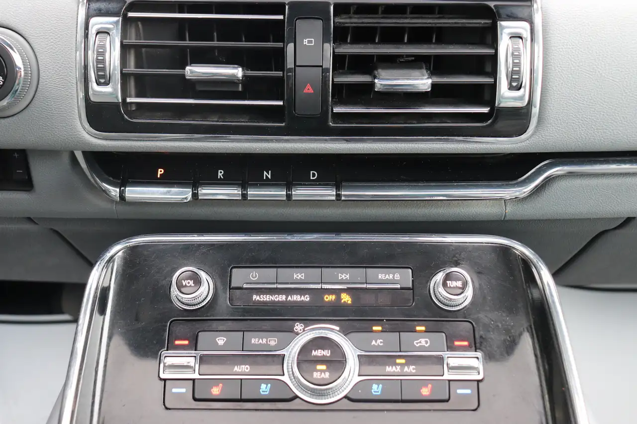 Lincoln Navigator снимка Lincoln Navigator