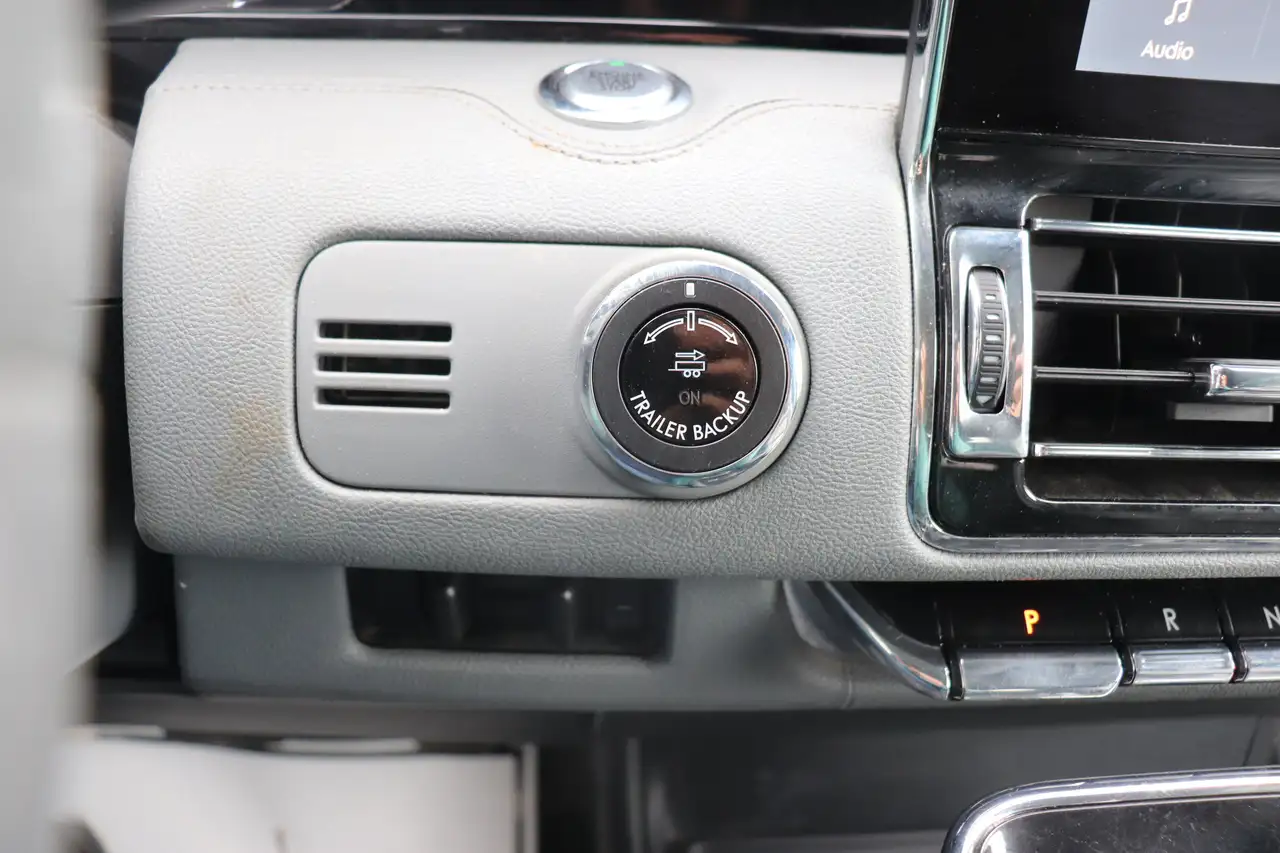 Lincoln Navigator снимка Lincoln Navigator