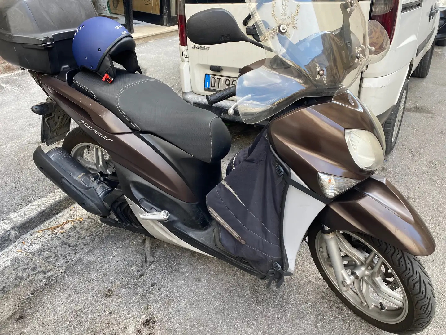 Yamaha Xenter 150 Marrone - 2