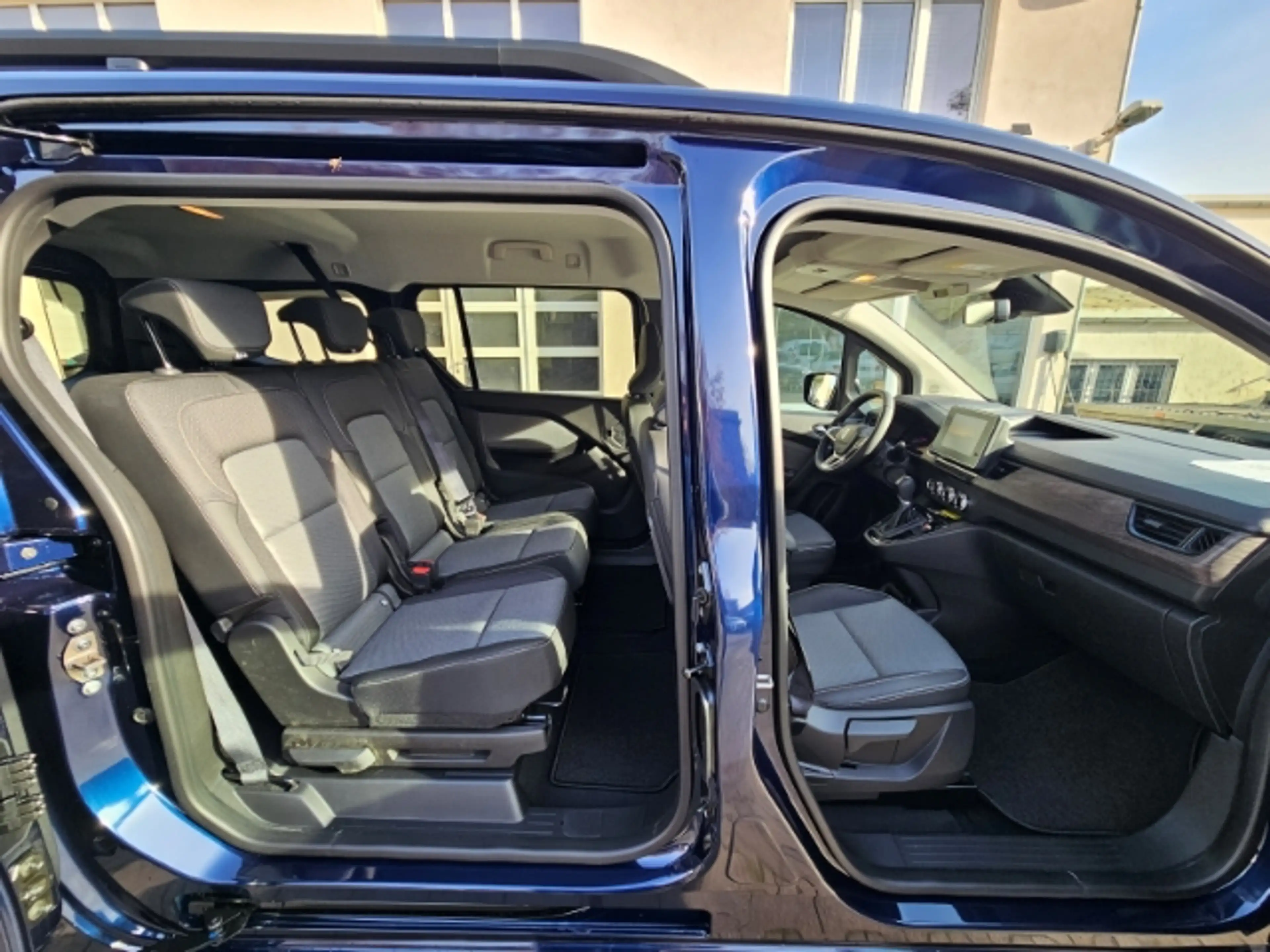 Renault Kangoo III Techno 1.3 TCe130 EDC 7 Sitze — photo 10