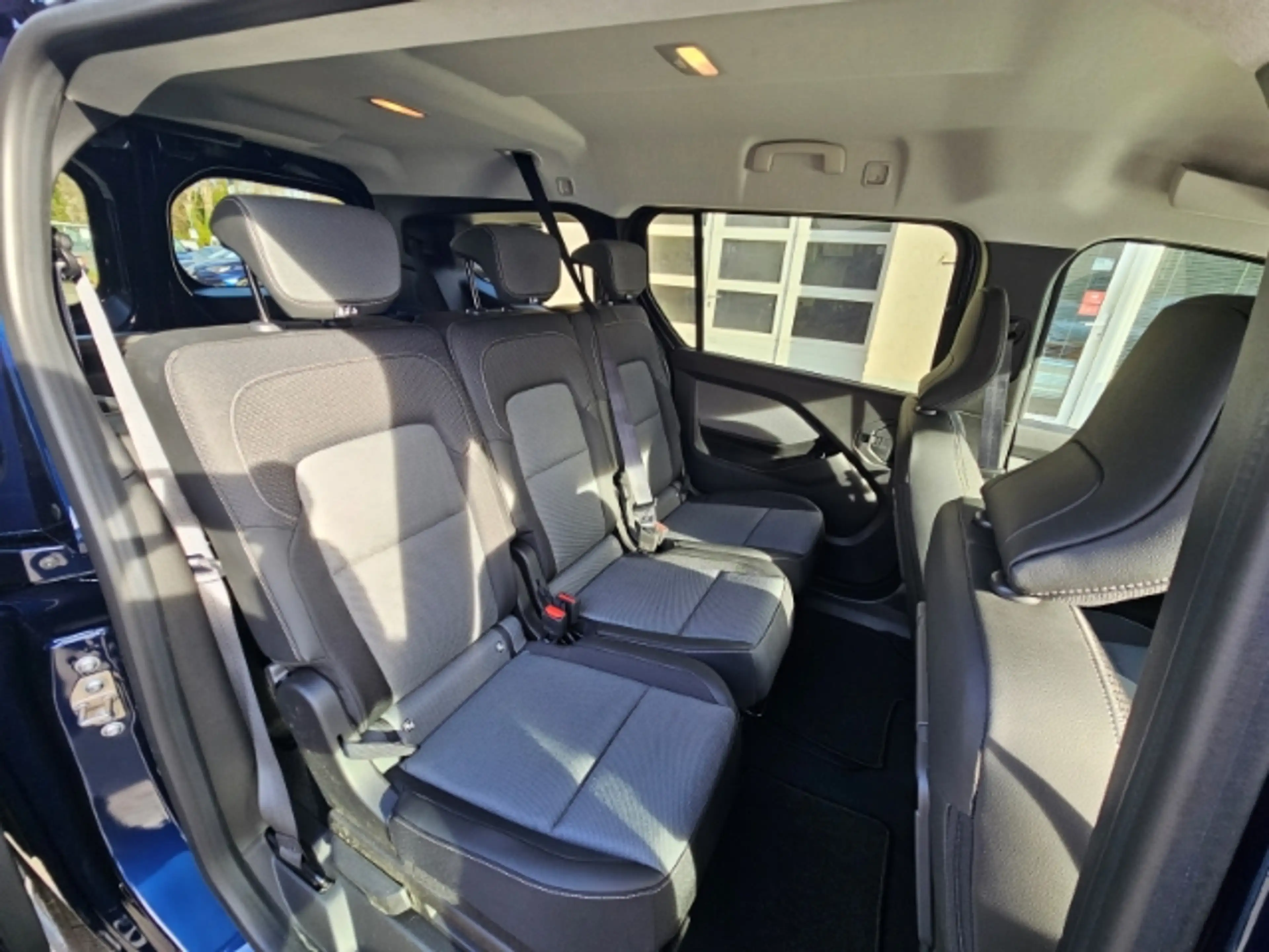 Renault Kangoo III Techno 1.3 TCe130 EDC 7 Sitze — photo 11