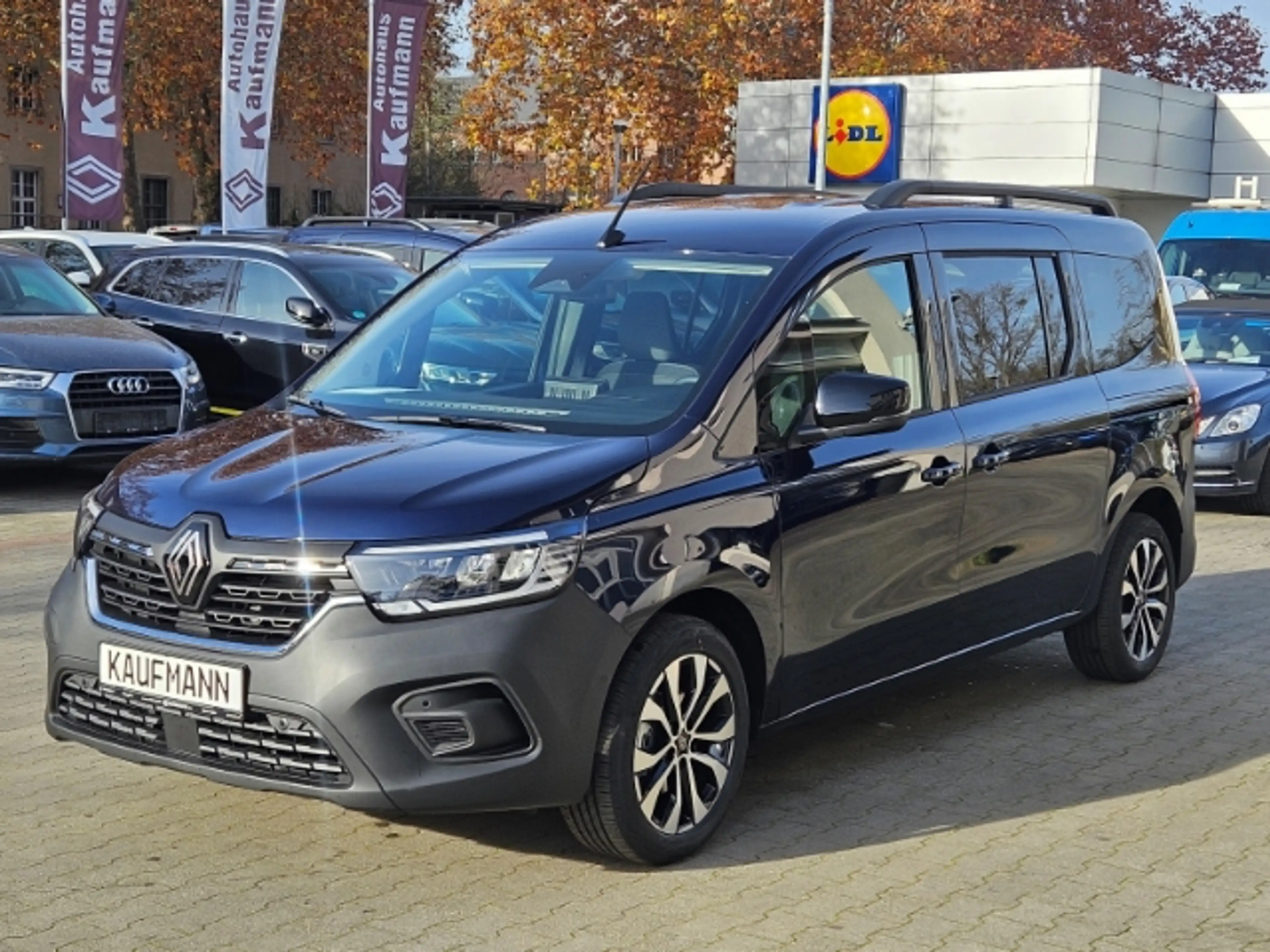 Renault Kangoo III Techno 1.3 TCe130 EDC 7 Sitze — photo 2