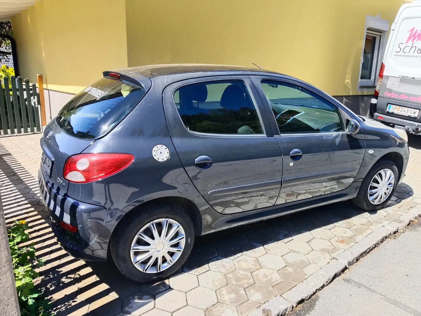 Peugeot 206 206  Trendy 1,1 Trendy Schwarz - 2