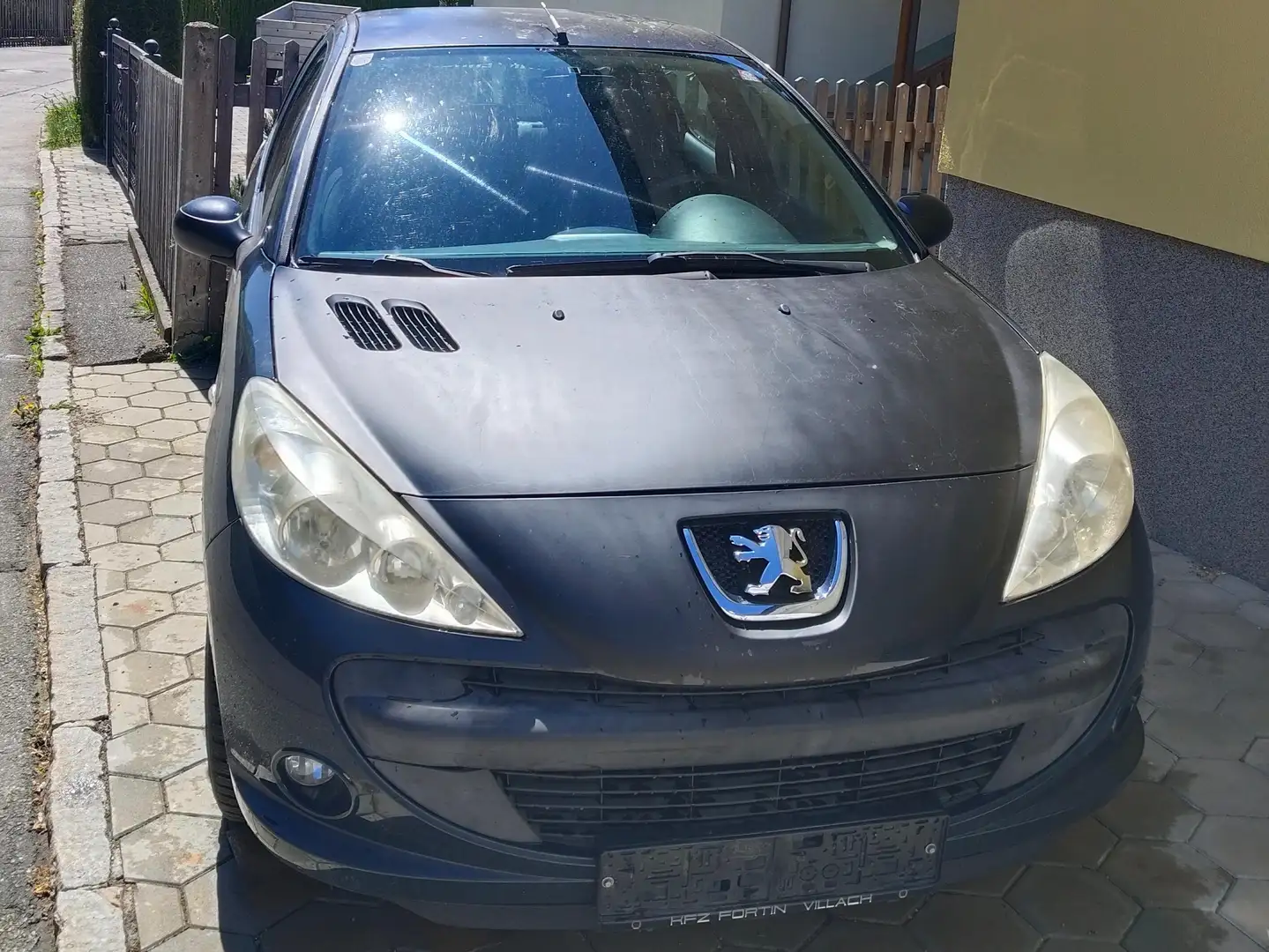 Peugeot 206 206  Trendy 1,1 Trendy Schwarz - 1