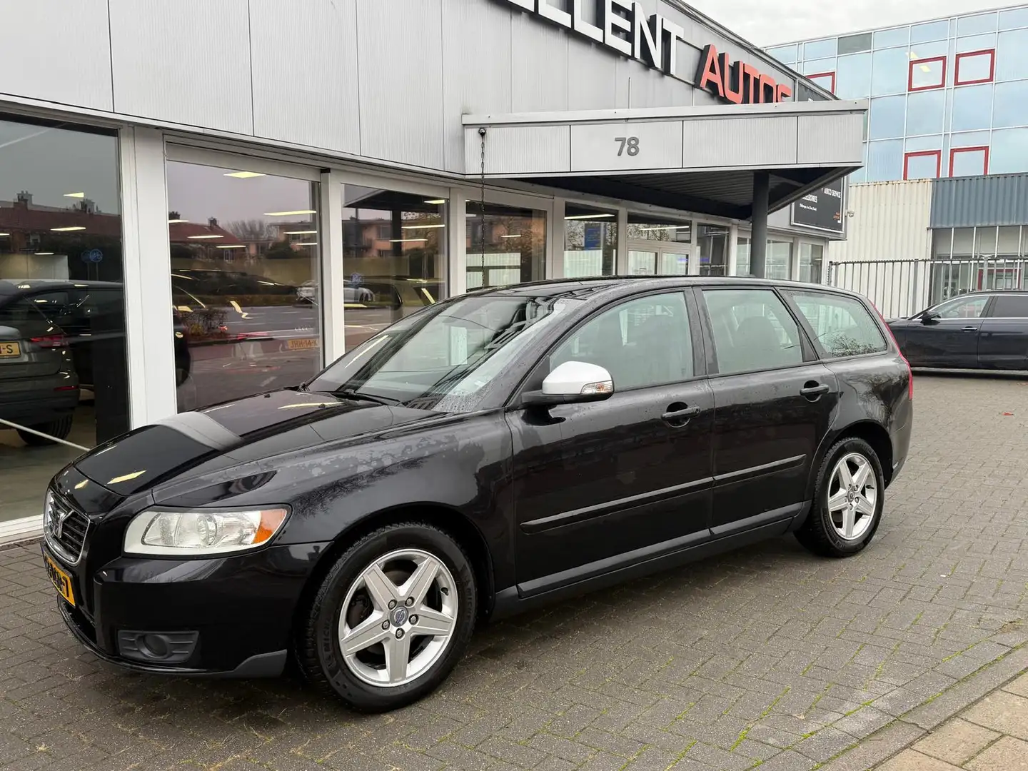 Volvo V50 1.8 Sport Zwart - 2