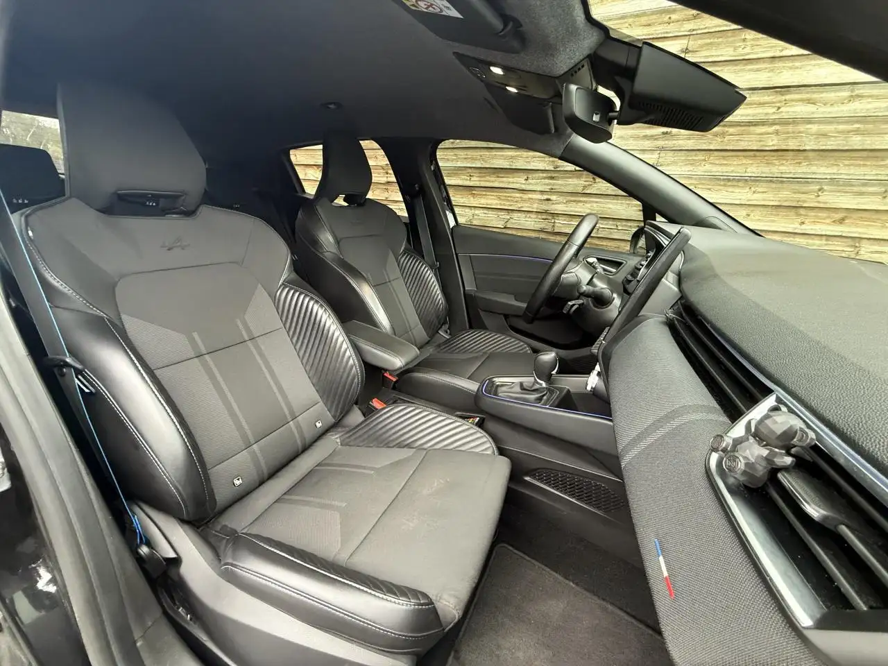 Renault Clio Citadine 5 portes — photo 15