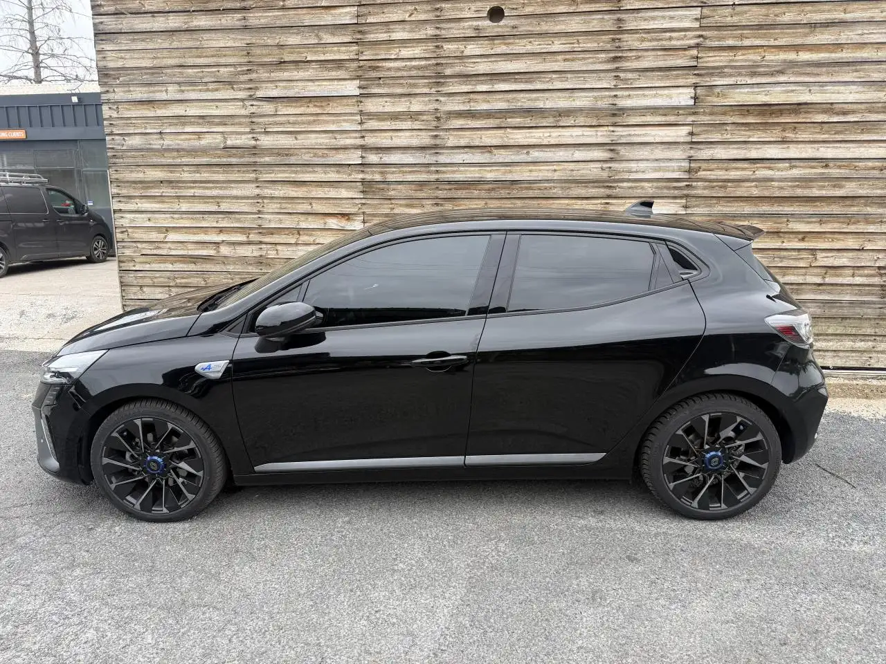 Renault Clio Citadine 5 portes — photo 2