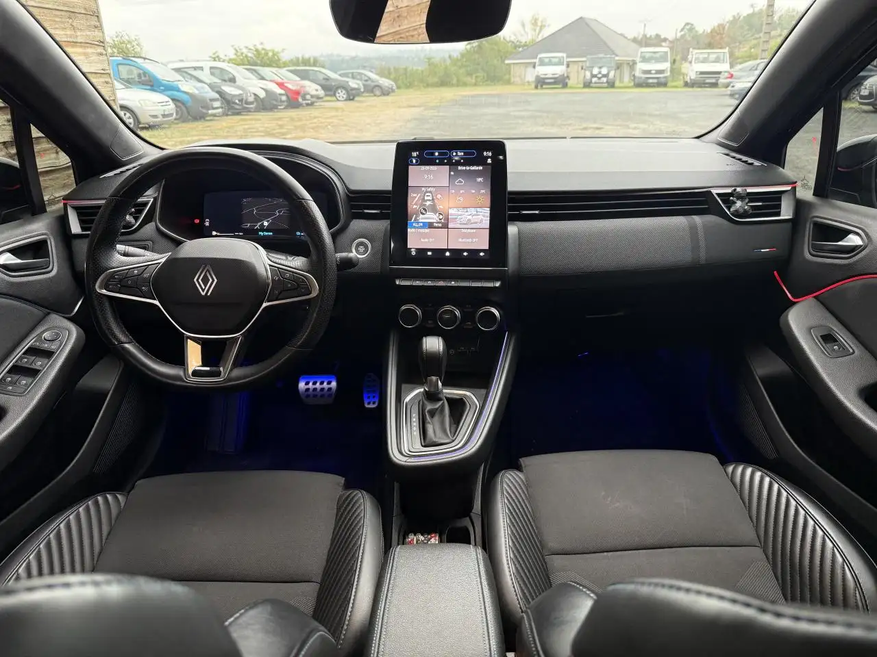 Renault Clio Citadine 5 portes — photo 19