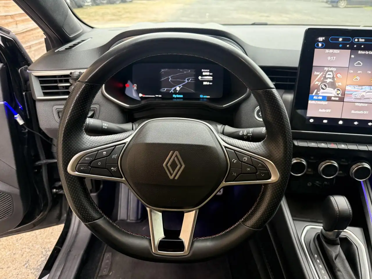 Renault Clio Citadine 5 portes — photo 24