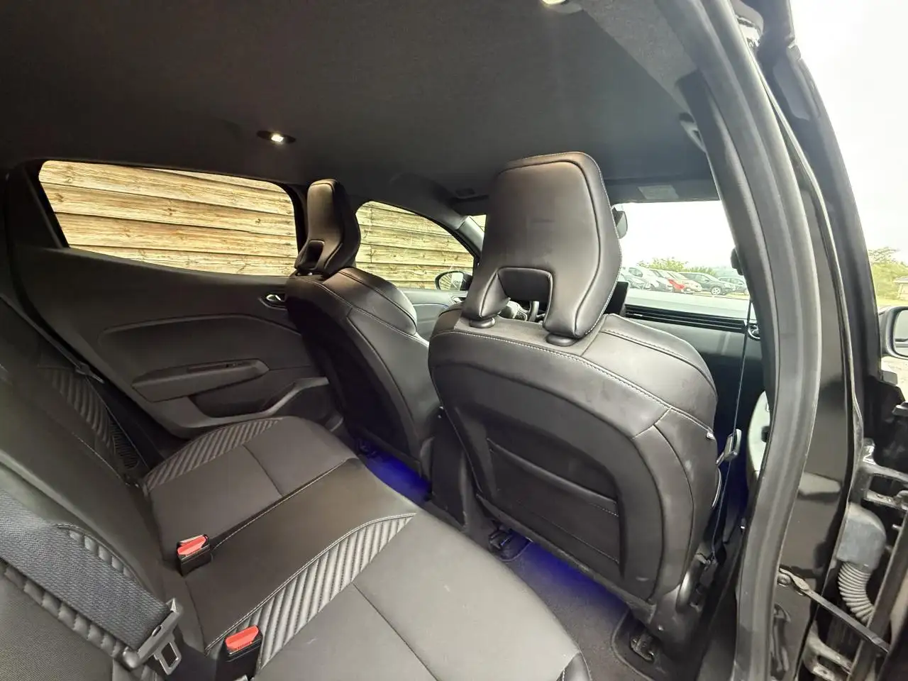 Renault Clio Citadine 5 portes — photo 12