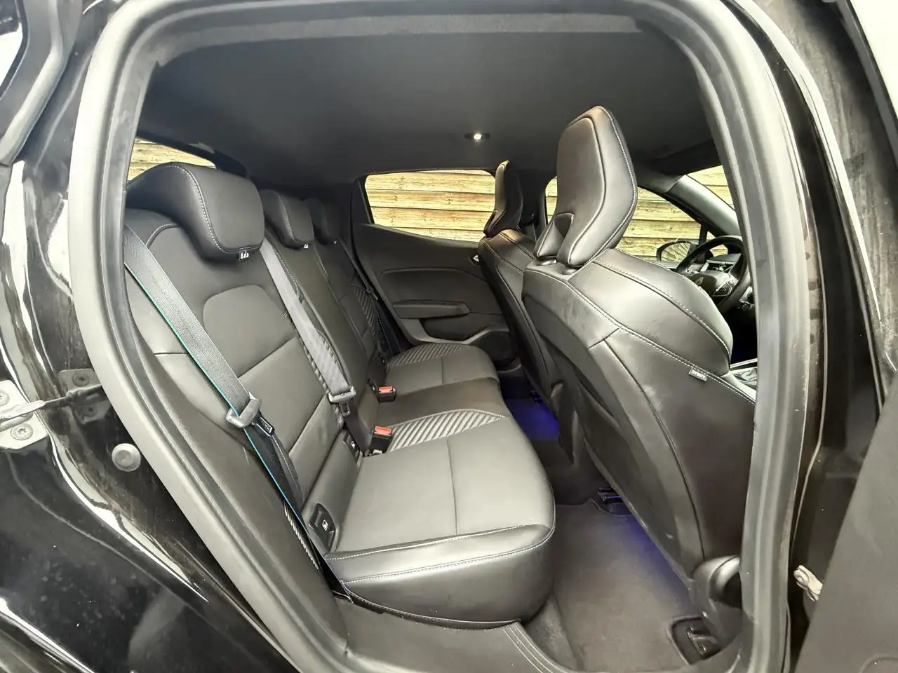 Renault Clio Citadine 5 portes — photo 11