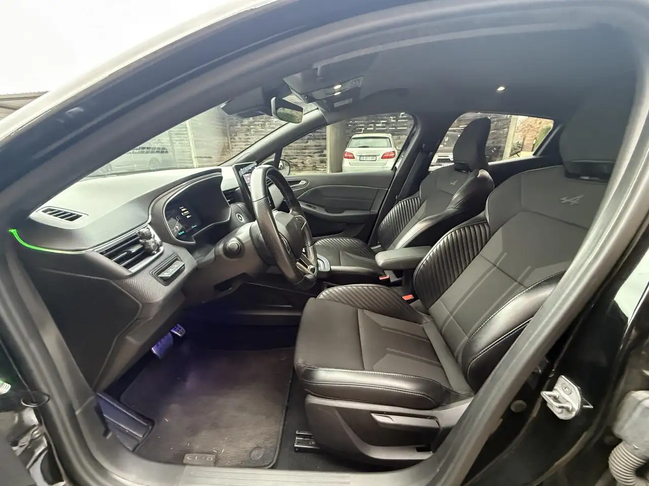 Renault Clio Citadine 5 portes — photo 21