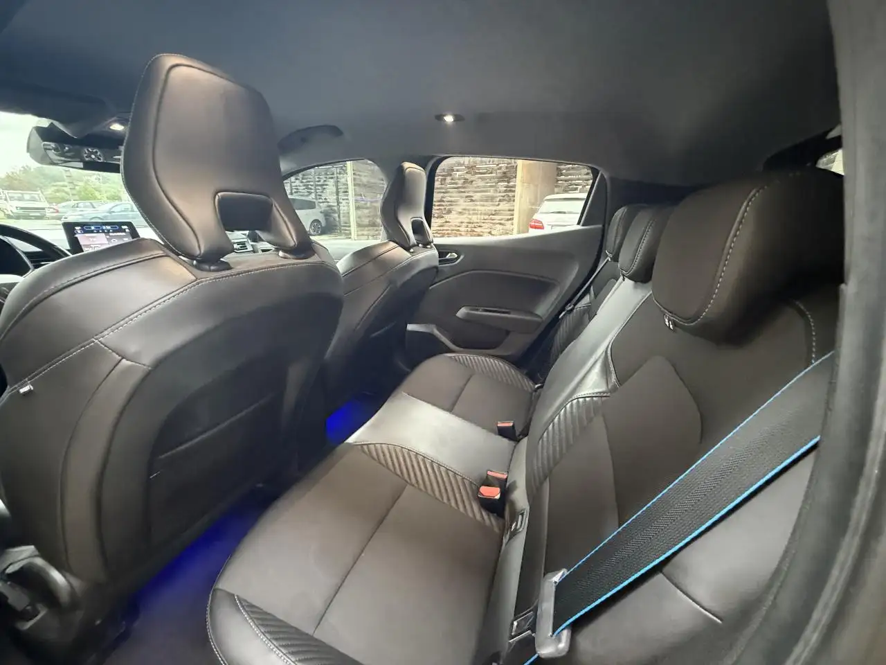Renault Clio Citadine 5 portes — photo 17