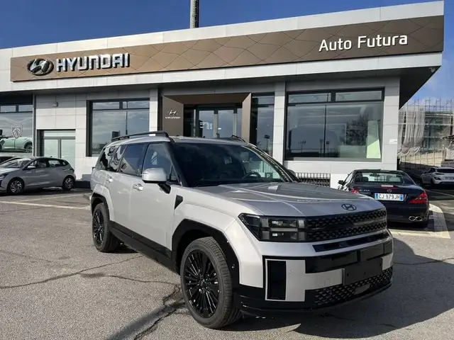 Hyundai SANTA FE 1.6 T-GDi HEV 4WD AT 7 posti XCLASS + CALLIGRAPHY
