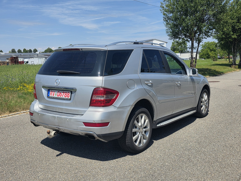 Mercedes-Benz ML 300 ML 300 CDI BlueEfficiency 4Matic  Grand Edition — photo 5