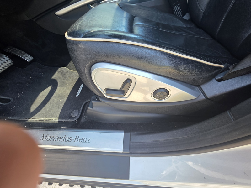 Mercedes-Benz ML 300 ML 300 CDI BlueEfficiency 4Matic  Grand Edition — photo 12