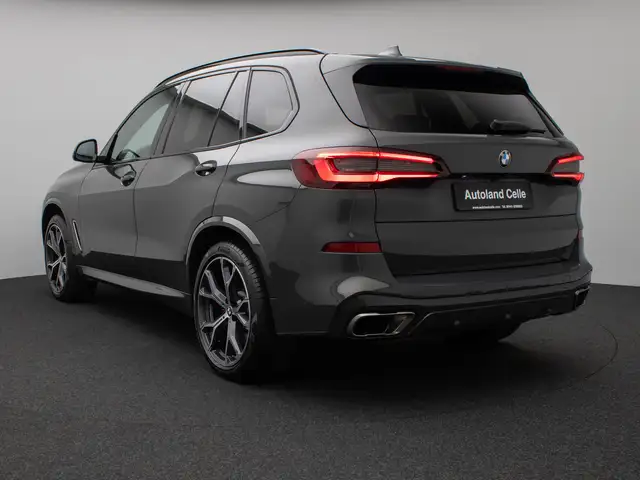 BMW X5 X5 M view 9