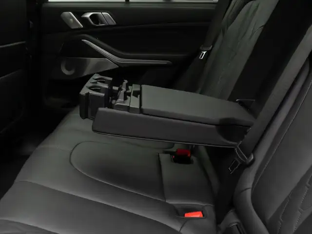 BMW X5 X5 M view 27